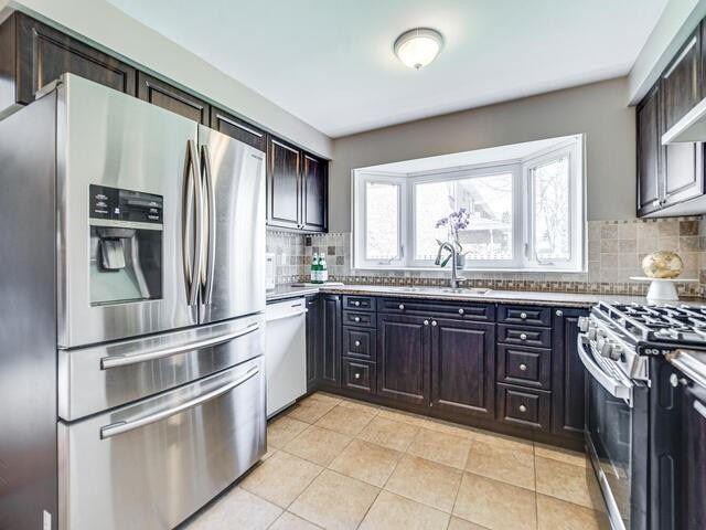 30 Windebanks Dr, House detached with 4 bedrooms, 3 bathrooms and 5 parking in Ajax ON | Image 18