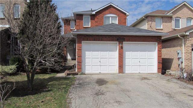 3608 Cherrington Cres, House detached with 3 bedrooms, 3 bathrooms and 4 parking in Mississauga ON | Image 1