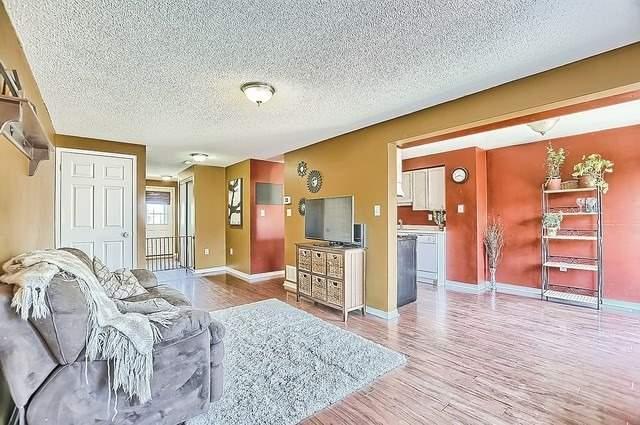 53 Lee Cres, House attached with 3 bedrooms, 2 bathrooms and 2 parking in Barrie ON | Image 4