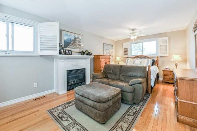 867 Upper Sherman Ave, House detached with 2 bedrooms, 2 bathrooms and 8 parking in Hamilton ON | Image 5