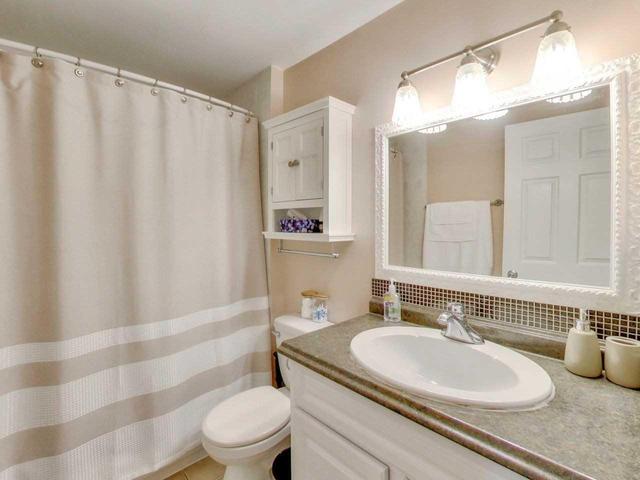 54 - 105 Hansen Rd N, Townhouse with 3 bedrooms, 2 bathrooms and 1 parking in Brampton ON | Image 12