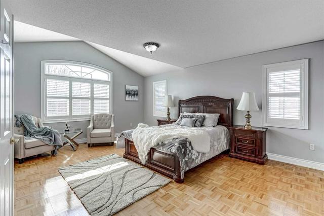 30 Chagall Dr, House detached with 4 bedrooms, 5 bathrooms and 4 parking in Vaughan ON | Image 10