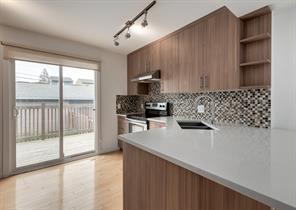 836 68 Avenue Sw, Home with 4 bedrooms, 2 bathrooms and 2 parking in Calgary AB | Image 6