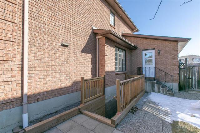 61 Hyannis Avenue, House detached with 5 bedrooms, 4 bathrooms and 6 parking in Ottawa ON | Image 30