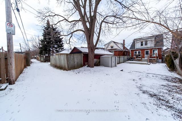 96 Crosthwaite Ave N, House detached with 3 bedrooms, 2 bathrooms and 3 parking in Hamilton ON | Image 9