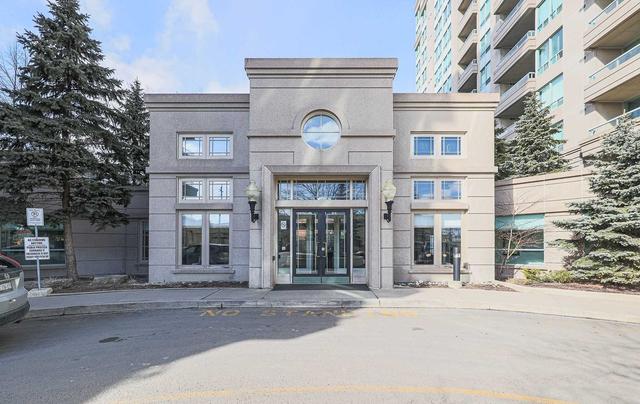 312 - 8 Covington Rd, Condo with 2 bedrooms, 2 bathrooms and 1 parking in Toronto ON | Image 1
