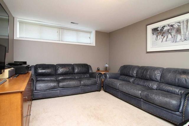 362 Maplewood Cres, House detached with 3 bedrooms, 3 bathrooms and 5 parking in Milton ON | Image 13