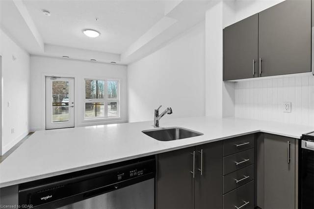 101 - 1201 Lackner Place, House attached with 1 bedrooms, 1 bathrooms and 1 parking in Kitchener ON | Image 2