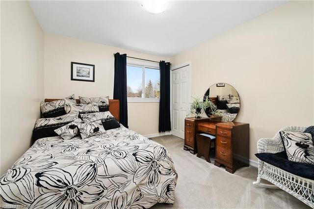 1096 Danita Boulevard, House detached with 4 bedrooms, 2 bathrooms and 6 parking in Peterborough ON | Image 27