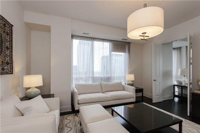 Lph3401 - 21 Balmuto St, Condo with 3 bedrooms, 4 bathrooms and 4 parking in Toronto ON | Image 7