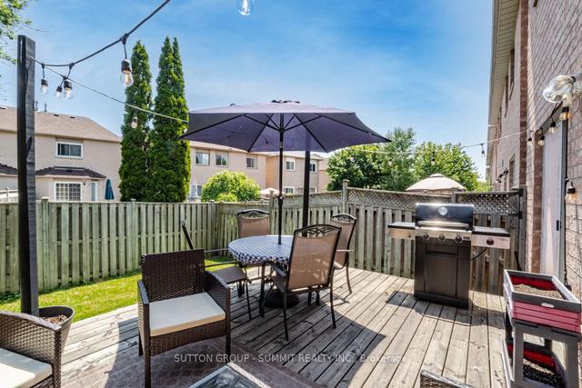 27 Gilgorm Rd, Condo with 3 bedrooms, 3 bathrooms and 2 parking in Brampton ON | Image 10