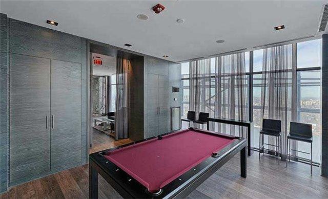 4801 - 1080 Bay St, Condo with 2 bedrooms, 2 bathrooms and 2 parking in Toronto ON | Image 10