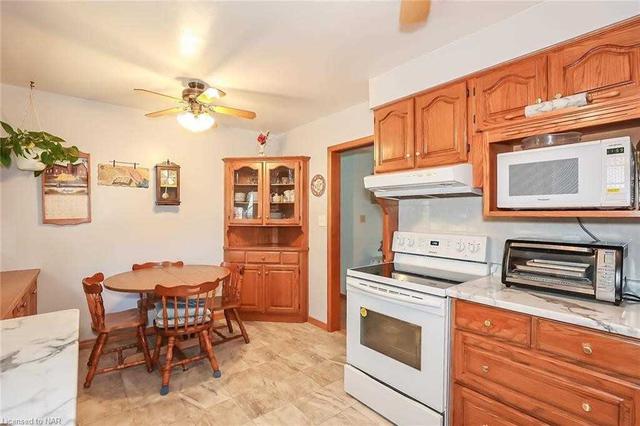 89 Monarch Park Dr, House detached with 3 bedrooms, 2 bathrooms and 7 parking in St. Catharines ON | Image 20