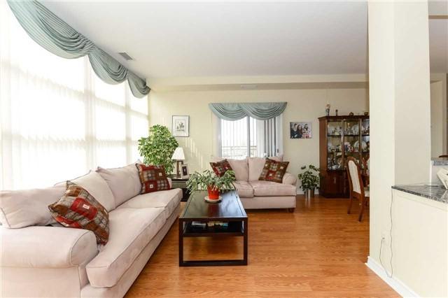 501 - 1 Leaside Park Dr, Condo with 1 bedrooms, 1 bathrooms and 1 parking in Toronto ON | Image 3
