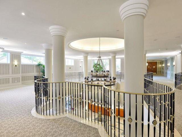 2319 - 25 Kingsbridge Garden Circ, Condo with 2 bedrooms, 2 bathrooms and 1 parking in Mississauga ON | Image 13