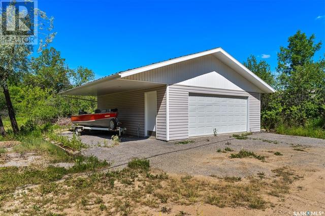 270 & 298 Woodland Avenue, House detached with 4 bedrooms, 1 bathrooms and null parking in Buena Vista SK | Image 3