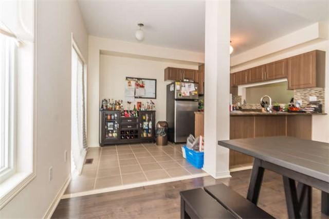 97 Heartview Rd, House semidetached with 3 bedrooms, 4 bathrooms and 2 parking in Brampton ON | Image 8