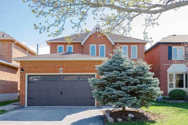 9 Halton Crct, House detached with 3 bedrooms, 4 bathrooms and 6 parking in Markham ON | Image 1
