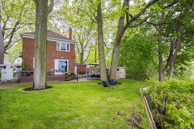 33 Crescentwood Rd, House detached with 3 bedrooms, 2 bathrooms and 4 parking in Toronto ON | Image 20