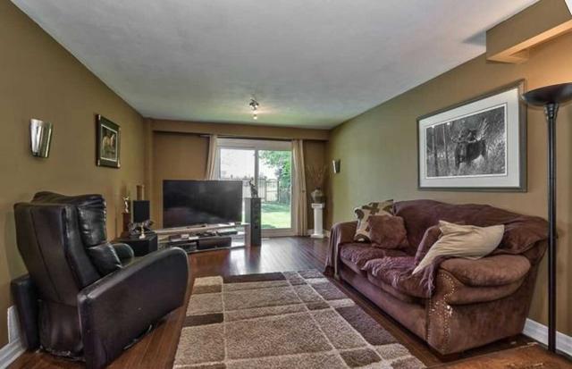3428 Clanfield Cres, House detached with 4 bedrooms, 2 bathrooms and 4 parking in Mississauga ON | Image 13