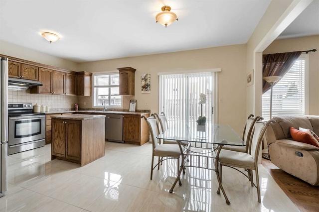 66 Sedgegrass Way, House detached with 4 bedrooms, 4 bathrooms and 6 parking in Brampton ON | Image 6