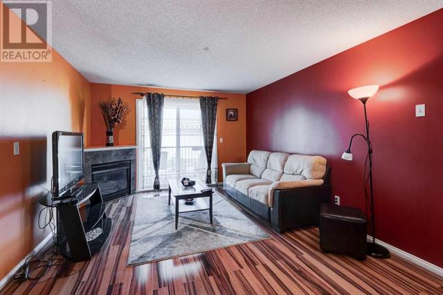 4214, - 4975 130 Avenue Se, Condo with 2 bedrooms, 2 bathrooms and 1 parking in Calgary AB | Image 5