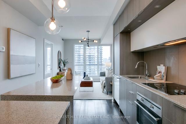1907 - 170 Sumach St, Condo with 2 bedrooms, 2 bathrooms and 1 parking in Toronto ON | Image 4