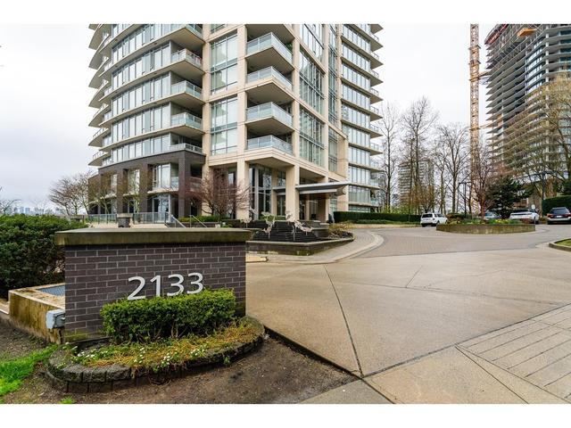 2003 - 2133 Douglas Road, Condo with 2 bedrooms, 2 bathrooms and null parking in Burnaby BC | Image 6