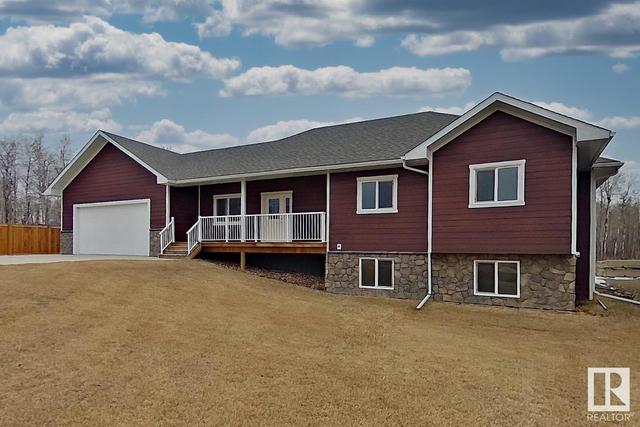 404 Duncan Rd, House detached with 5 bedrooms, 3 bathrooms and null parking in Barrhead County No. 11 AB | Image 1