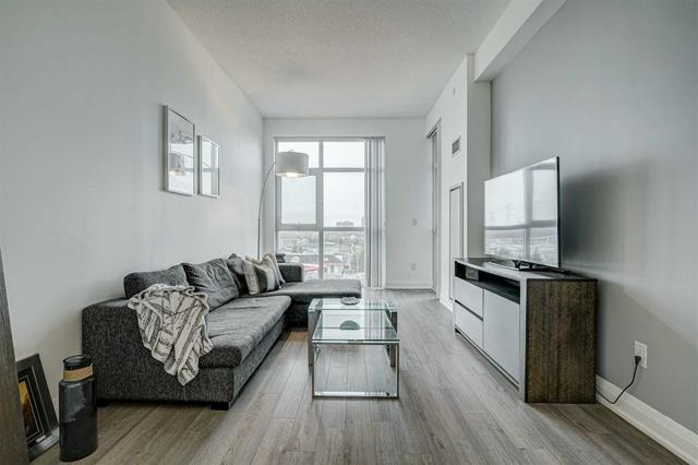 610 - 8763 Bayview Ave, Condo with 1 bedrooms, 1 bathrooms and 1 parking in Richmond Hill ON | Image 4