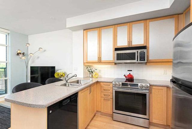 621 - 901 Queen St W, Condo with 1 bedrooms, 1 bathrooms and 1 parking in Toronto ON | Image 19