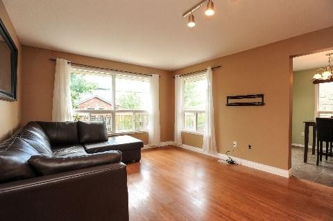 115 Cedarvale Ave, House detached with 3 bedrooms, 2 bathrooms and 2 parking in Guelph ON | Image 4