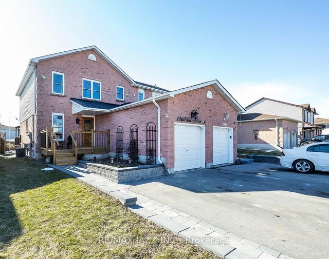 1567 Connery Cres, House semidetached with 3 bedrooms, 4 bathrooms and 5 parking in Oshawa ON | Image 1