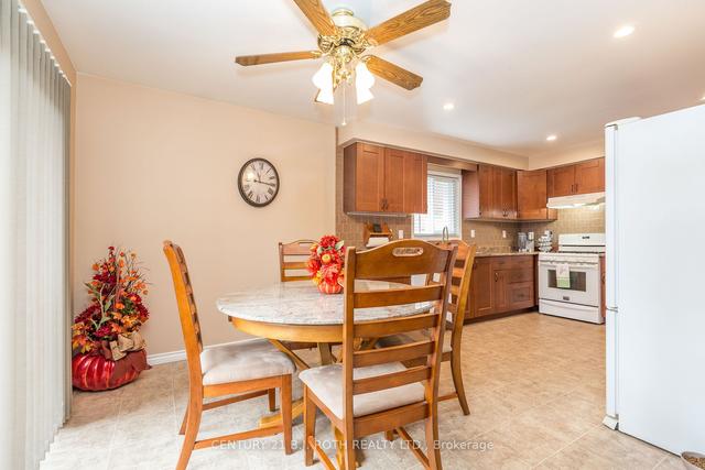 82 Johnson St, House detached with 3 bedrooms, 3 bathrooms and 5 parking in Orillia ON | Image 2