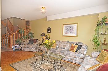 898 Stonebridge Ave, House semidetached with 4 bedrooms, 4 bathrooms and 4 parking in Mississauga ON | Image 5