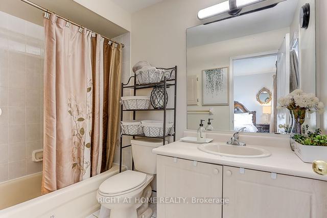 16 Pat Brooks Terr, Townhouse with 3 bedrooms, 4 bathrooms and 2 parking in Toronto ON | Image 19