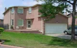 18 Smye Crt, House detached with 5 bedrooms, 3 bathrooms and 4 parking in Brampton ON | Image 2
