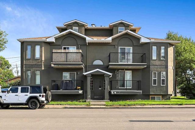 8 - 3707 16 Avenue Se, Condo with 3 bedrooms, 2 bathrooms and 1 parking in Calgary AB | Image 1