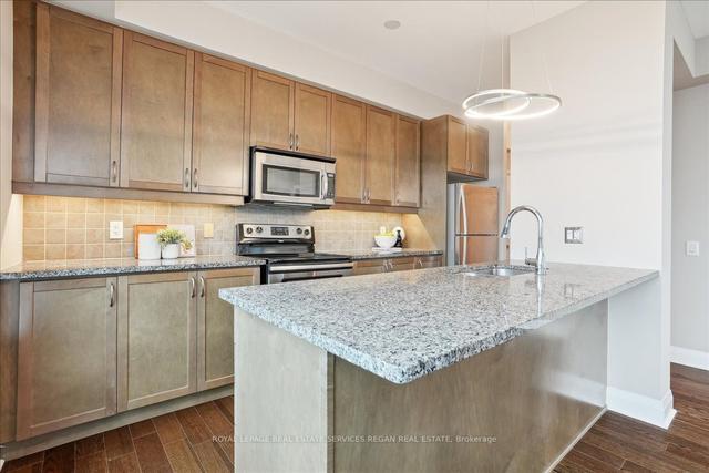 1106 - 1 Hurontario St, Condo with 2 bedrooms, 2 bathrooms and 2 parking in Mississauga ON | Image 3