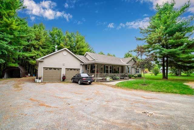 586 Purdy Rd, House detached with 3 bedrooms, 2 bathrooms and 10 parking in Cramahe ON | Image 1