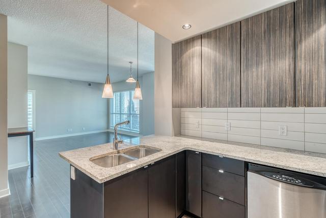 1306 - 788 12 Avenue Sw, Condo with 2 bedrooms, 2 bathrooms and 1 parking in Calgary AB | Image 7