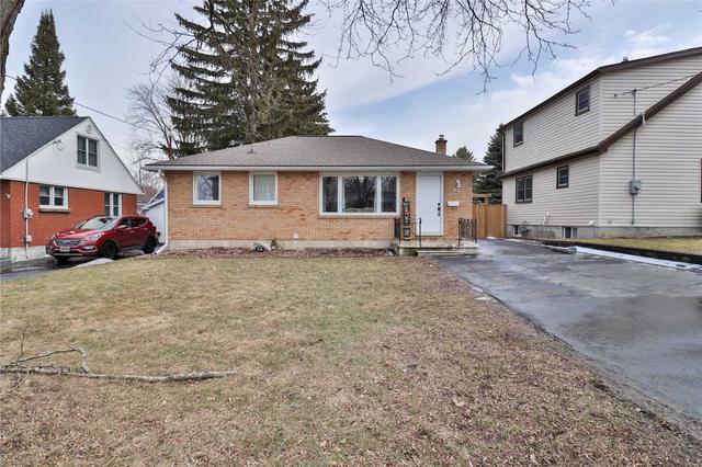 80 Gladstone Ave, House detached with 2 bedrooms, 2 bathrooms and 6 parking in London ON | Image 1