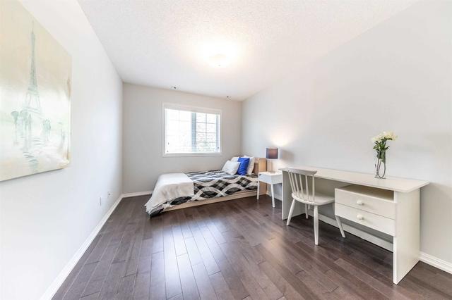 9 - 6 Cox Blvd, Townhouse with 3 bedrooms, 3 bathrooms and 2 parking in Markham ON | Image 4