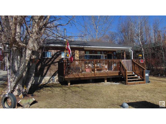 108 Lakeshore Dr, House detached with 2 bedrooms, 1 bathrooms and null parking in Sundance Beach AB | Image 1