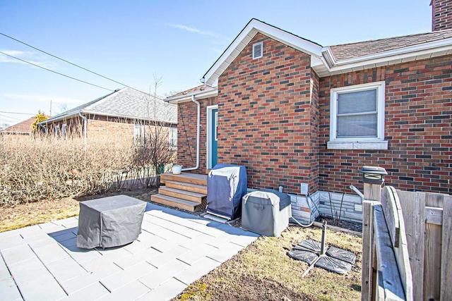 80 Chadburn St, House detached with 3 bedrooms, 2 bathrooms and 2 parking in Oshawa ON | Image 22