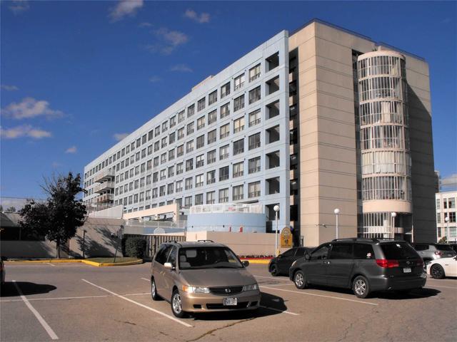 700 - 39 Kimbercroft Crt, Condo with 2 bedrooms, 2 bathrooms and 1 parking in Toronto ON | Image 2