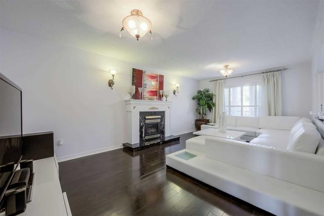 24 Sicilia St, House detached with 4 bedrooms, 4 bathrooms and 4 parking in Vaughan ON | Image 11