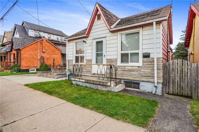 510 John Street N, House detached with 2 bedrooms, 1 bathrooms and null parking in Hamilton ON | Image 2