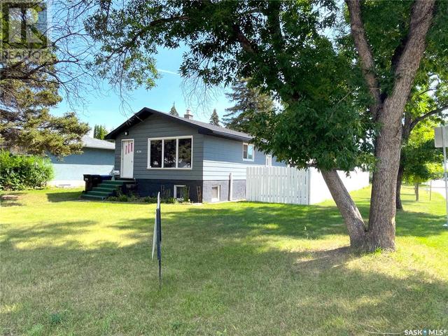 454 Montreal Avenue S, House detached with 3 bedrooms, 2 bathrooms and null parking in Saskatoon SK | Image 35