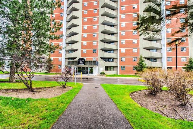 112 - 1105 Jalna Boulevard, House attached with 2 bedrooms, 1 bathrooms and null parking in London ON | Image 2